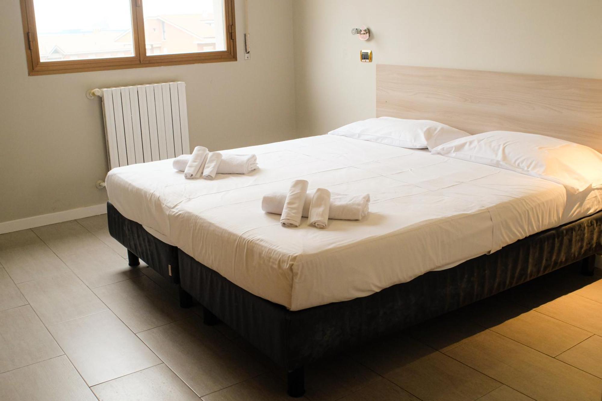 Hp Fly Hotel Bologna Calderara di Reno Εξωτερικό φωτογραφία
